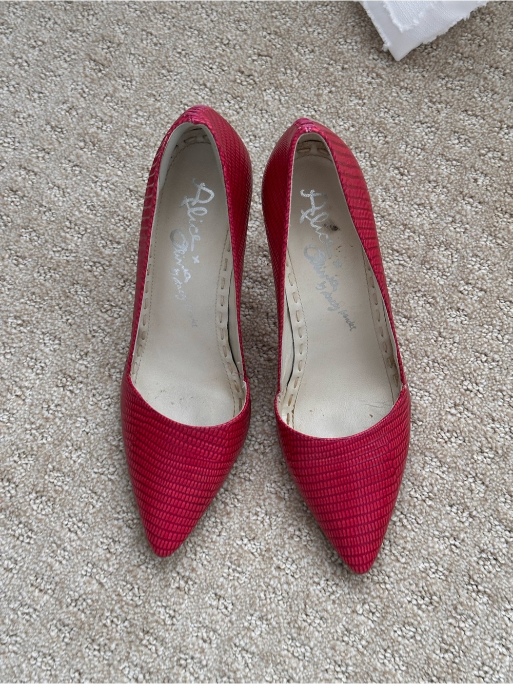 Alice + Olivia Pink Pointed Toe Pumps
